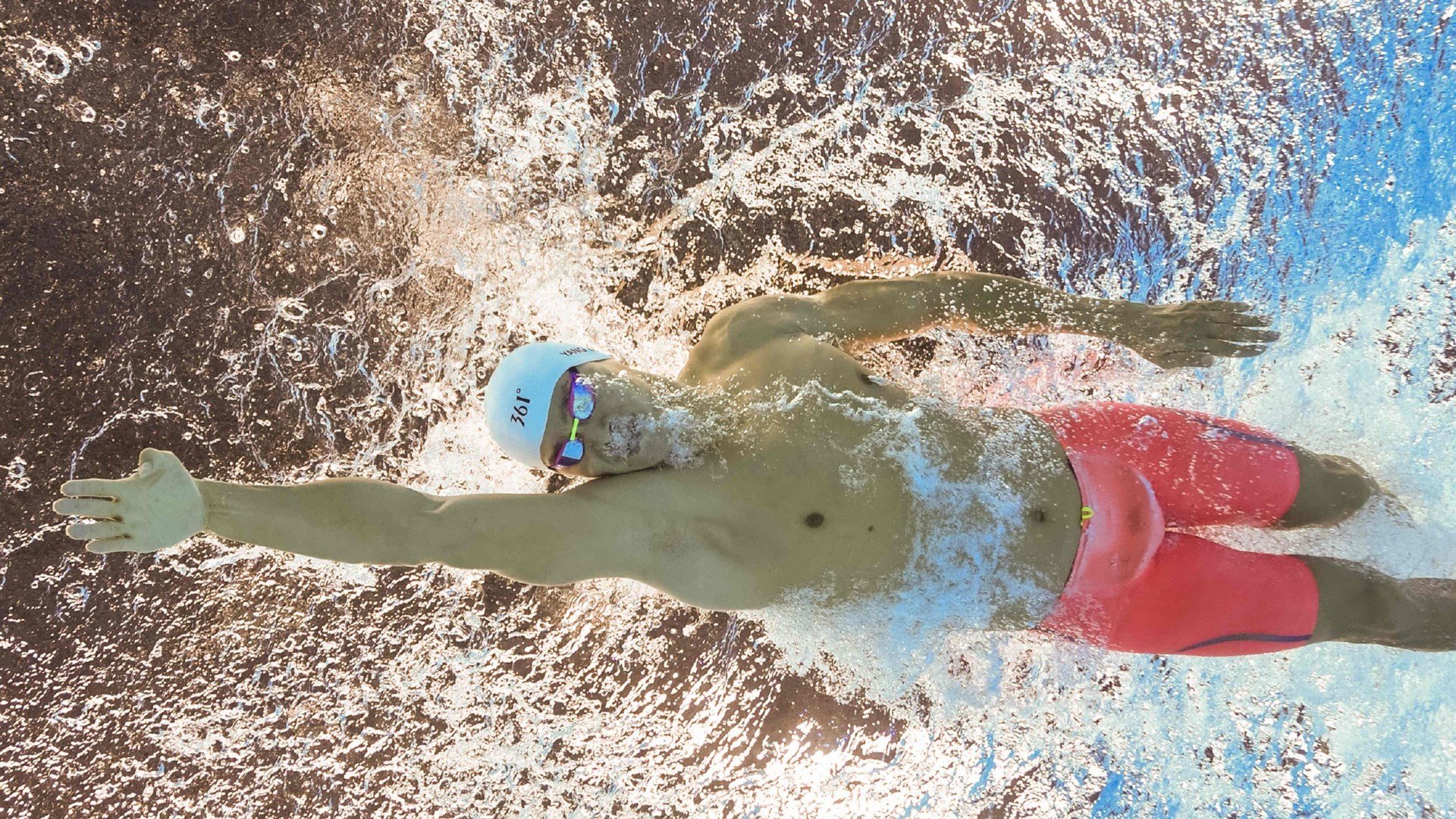 _精准射箭比赛：挥弓之间的专注力量_，射箭很准